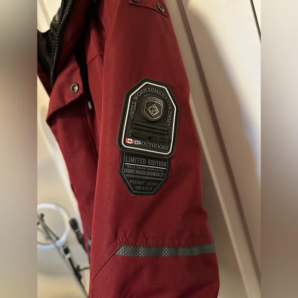 Point Zero Bomber Jacket in dark Red. Very warm jacket, perfect for winter - Picture 3 of 6